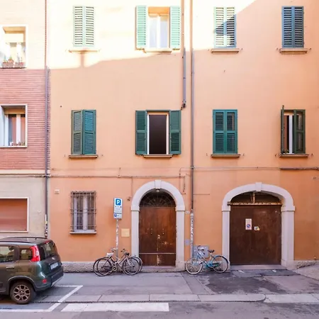Apartman Piazza Maggiore - Il Sentiero With Private Garden Bologna