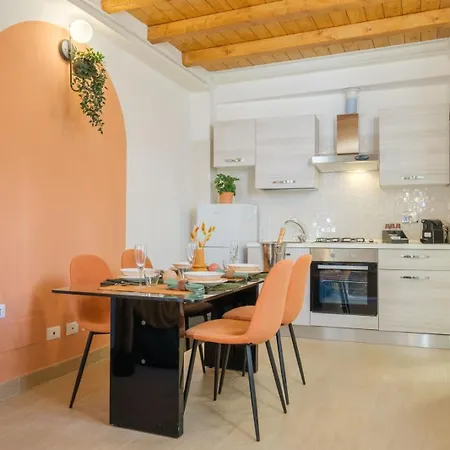 Apartman Piazza Maggiore - Il Sentiero With Private Garden