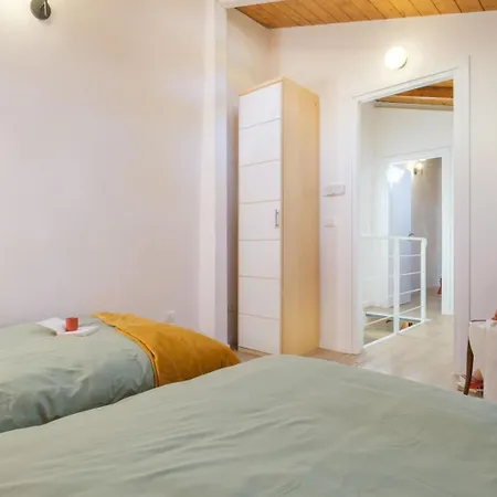 Apartment In Bolo No Act *