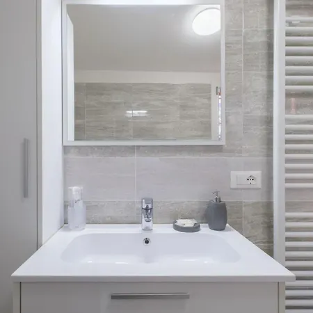 Daire Apartment In Bolo No Act Bolonya