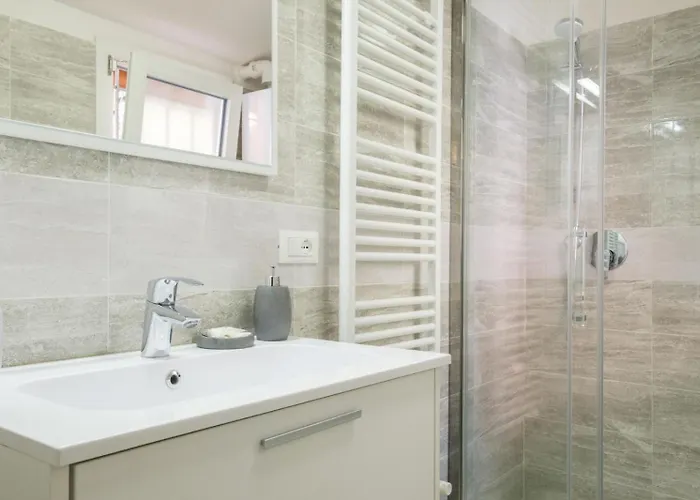 Apartment In Bolo No Act شقة *