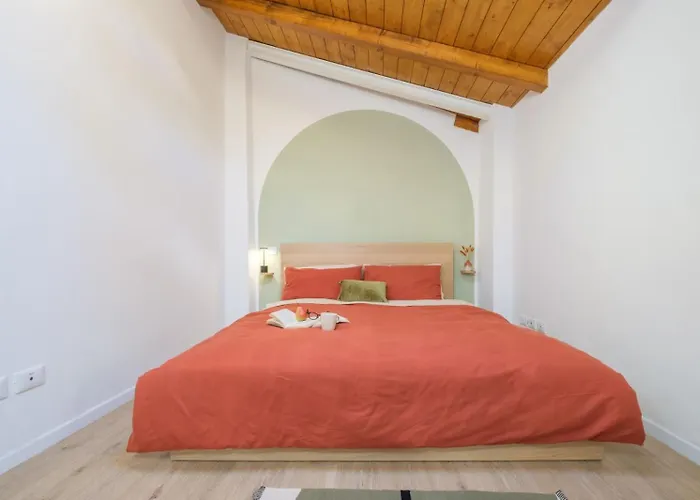 Apartment In Bolo No Act شقة *