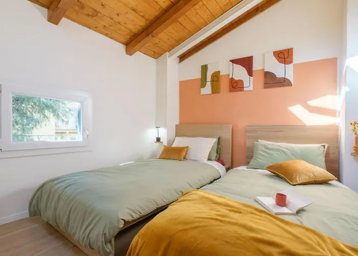 Apartment In Bolo No Act * بولونيا